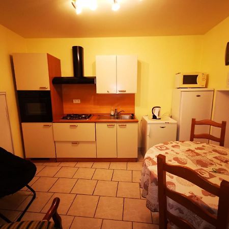 Les Geraniums Apartment แบ็ง-เลส์-แบ็งส์ ภายนอก รูปภาพ