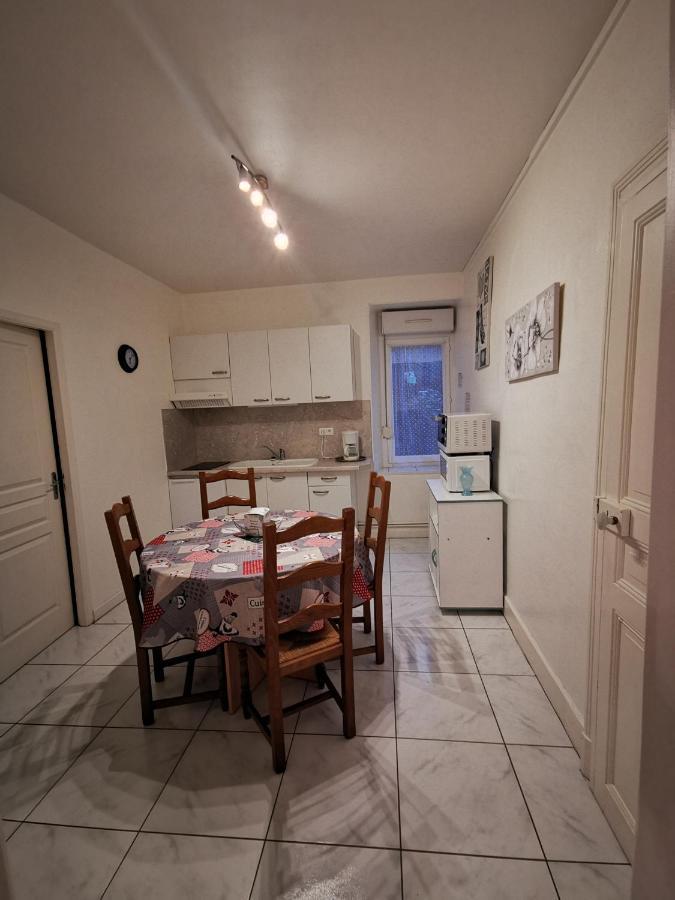 Les Geraniums Apartment แบ็ง-เลส์-แบ็งส์ ภายนอก รูปภาพ